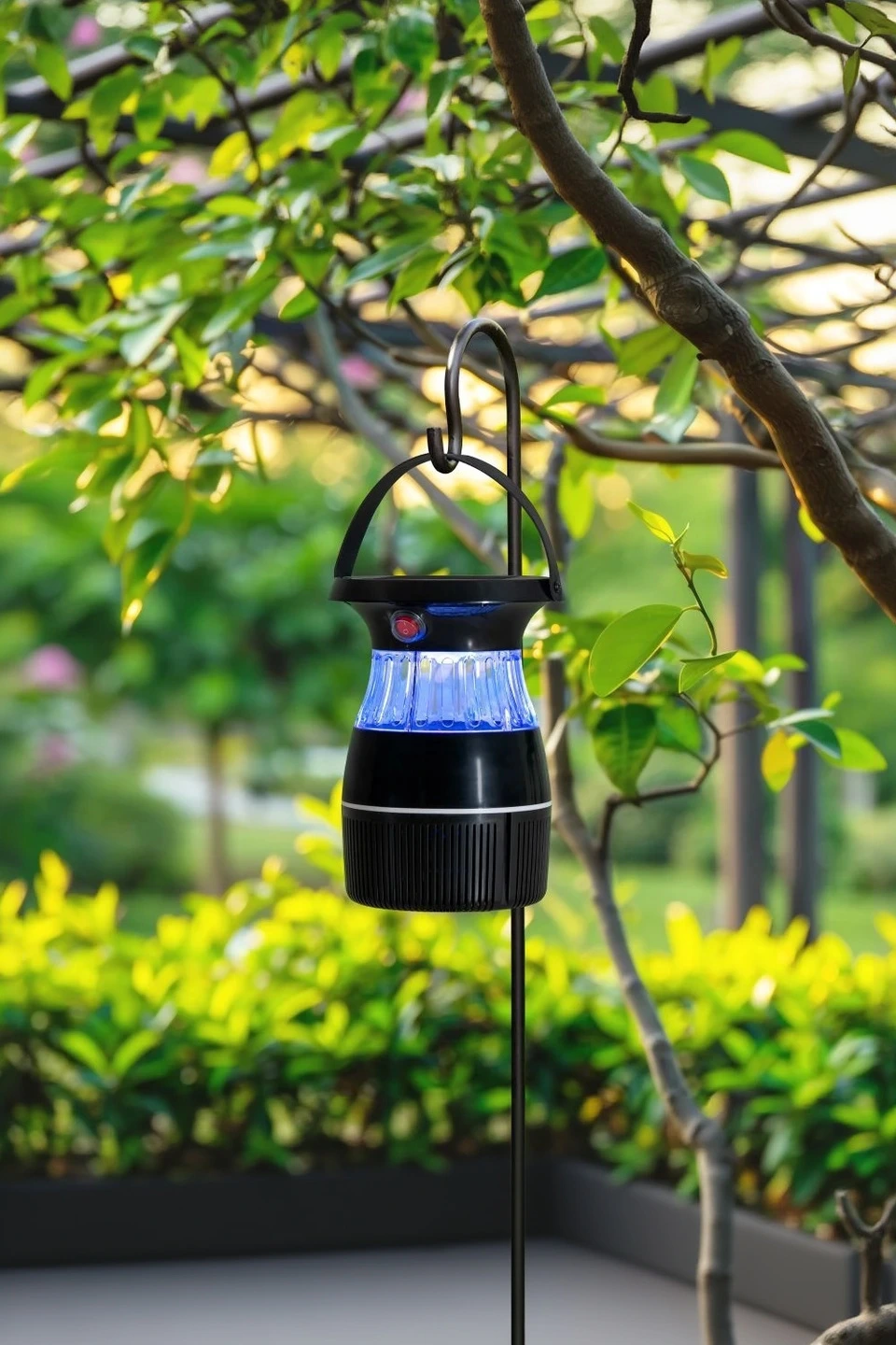 SUNJOY Solar Bug Zapper with Solar Panel and UV Light — Outdoor Living