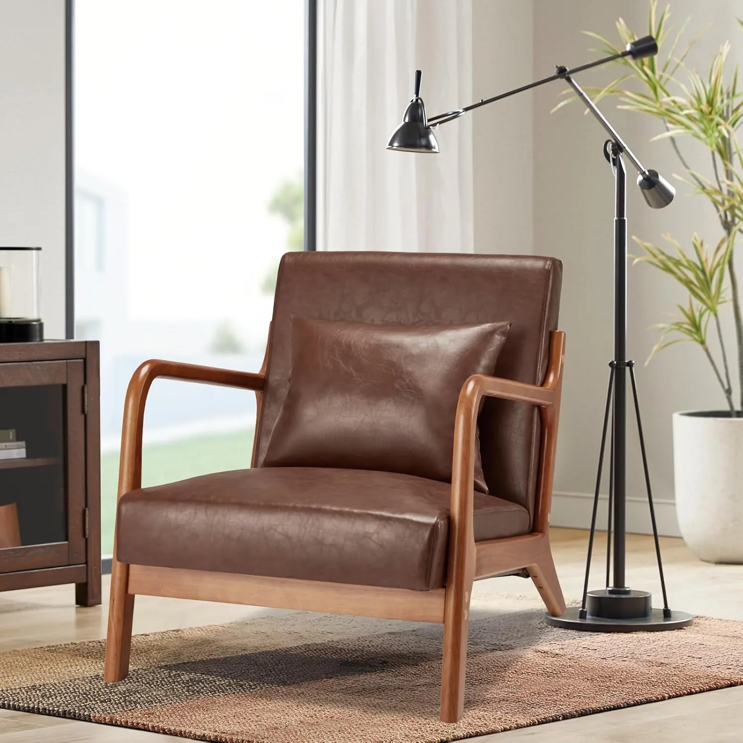 Cozy Brown Reading Chair - Transform Your Reading Nook Into a Peaceful Sanctuary